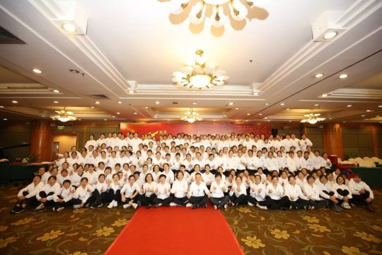 大田小家团队合影